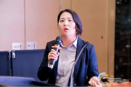 85MM定焦镜头作品久久亚洲综合网无广告弹窗，捕捉生活中的非凡瞬间
