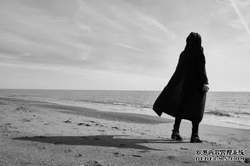 精油迷迭香亚洲成a人无码亚洲成a无码试看，解锁摄影艺术的无限可能
